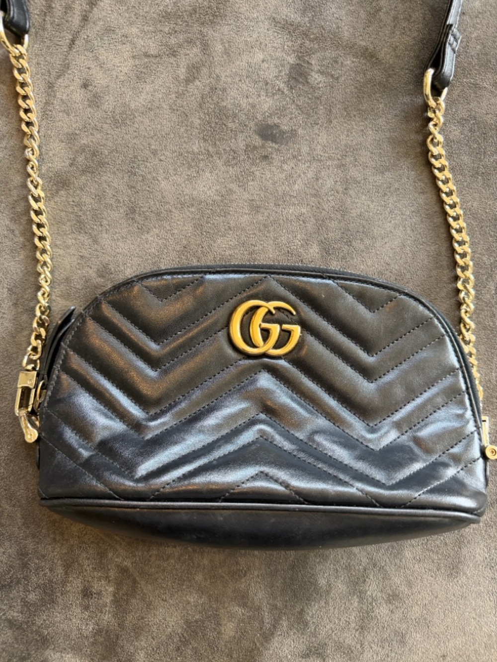 Gucci Black GG Matelasse Calfskin Leather Crossbody Bag, Cosmetic Bag - Picture 1 of 6